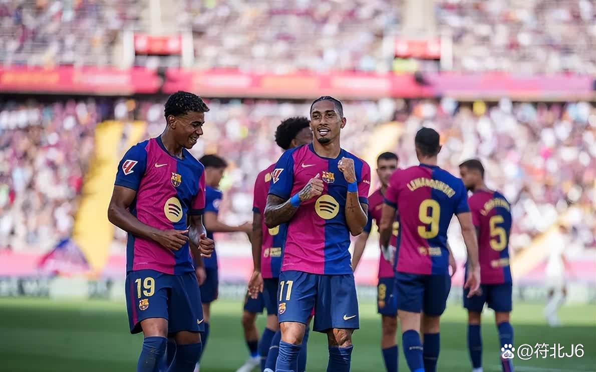 足球赛场上激烈对决激发观众激情的简单介绍